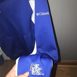 UK Wildcats zip up jacket/sweatshirt